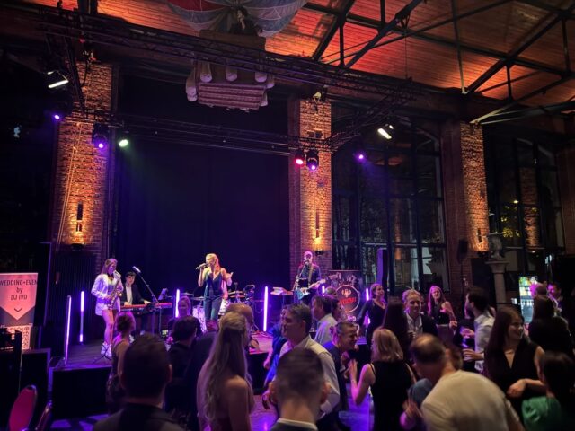 Abrissbirne 🥳 Was für ein geiler Abend im Da Capo Leipzig. 🔥🔥🔥Danke an @boeldcommunication & @ivo.lange 🙏🙃 #livestyle #liveband #party #livemusik #geil #stimmung #leipzig #dacapo #event